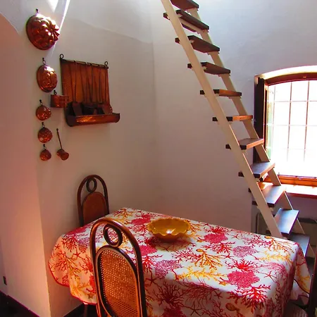 بيت للعطل Rustico Indipendente In Borgo Antico Marina dʼAndora